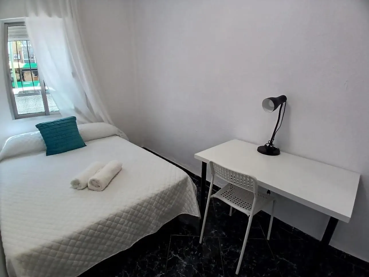 Budget And Lovely Apartment Macarena Sevilla