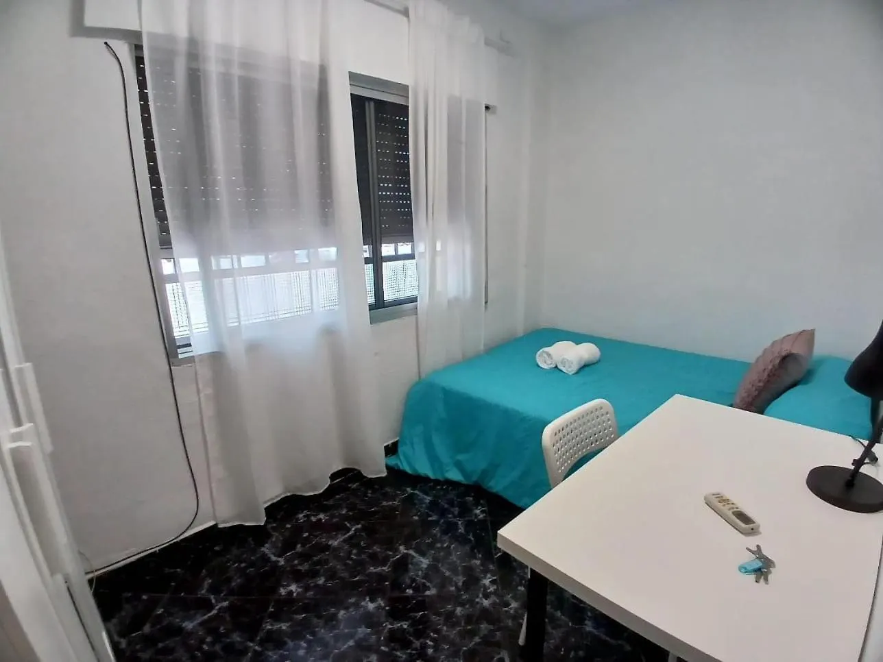 Budget And Lovely Apartment Macarena Sevilla 0*,