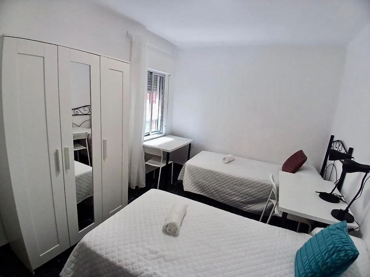 Budget And Lovely Apartment Macarena Sevilla